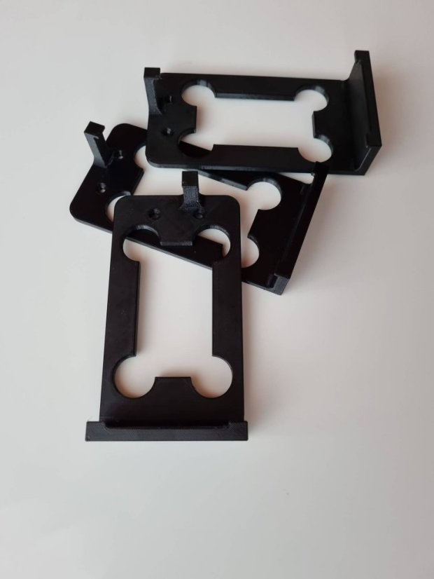 3D tisk drzak routeru z ABS