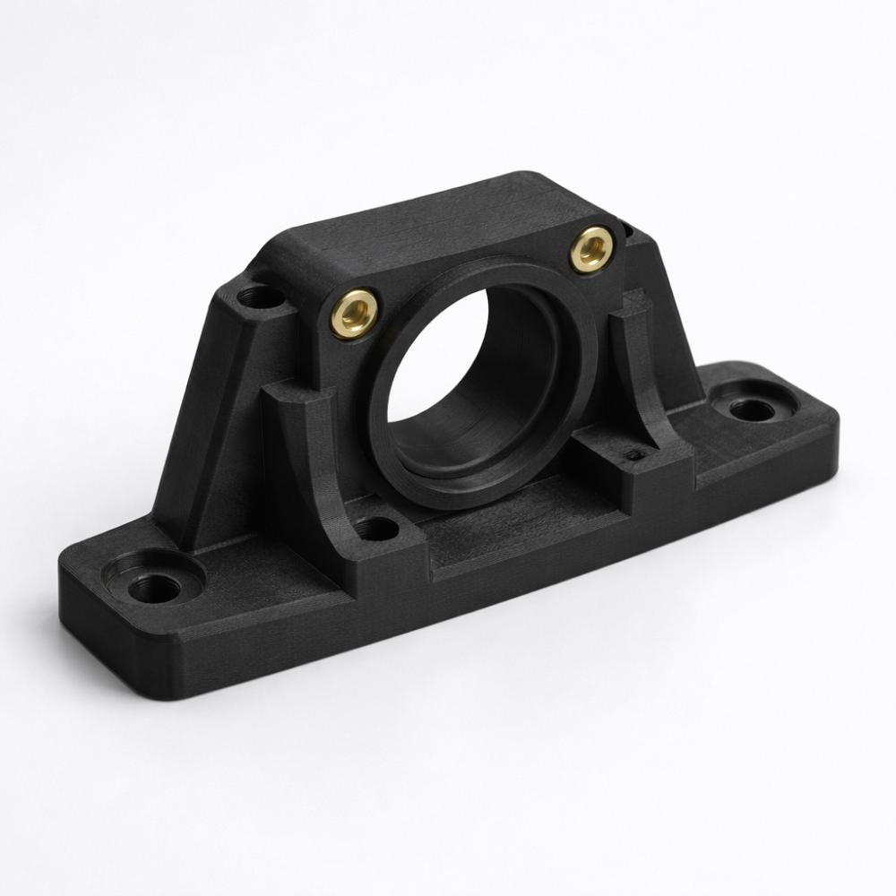 Odolný 3D tištěný náhradní díl s mosaznými vložkami